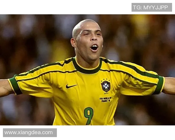 全球合约收入最高的足球明星揭晓背后的财富与荣耀之路 全球合约收入最高的足球明星揭晓背后的财富与荣耀之路