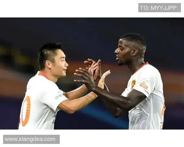 武汉网球队在世锦赛中的默契配合与战术分析